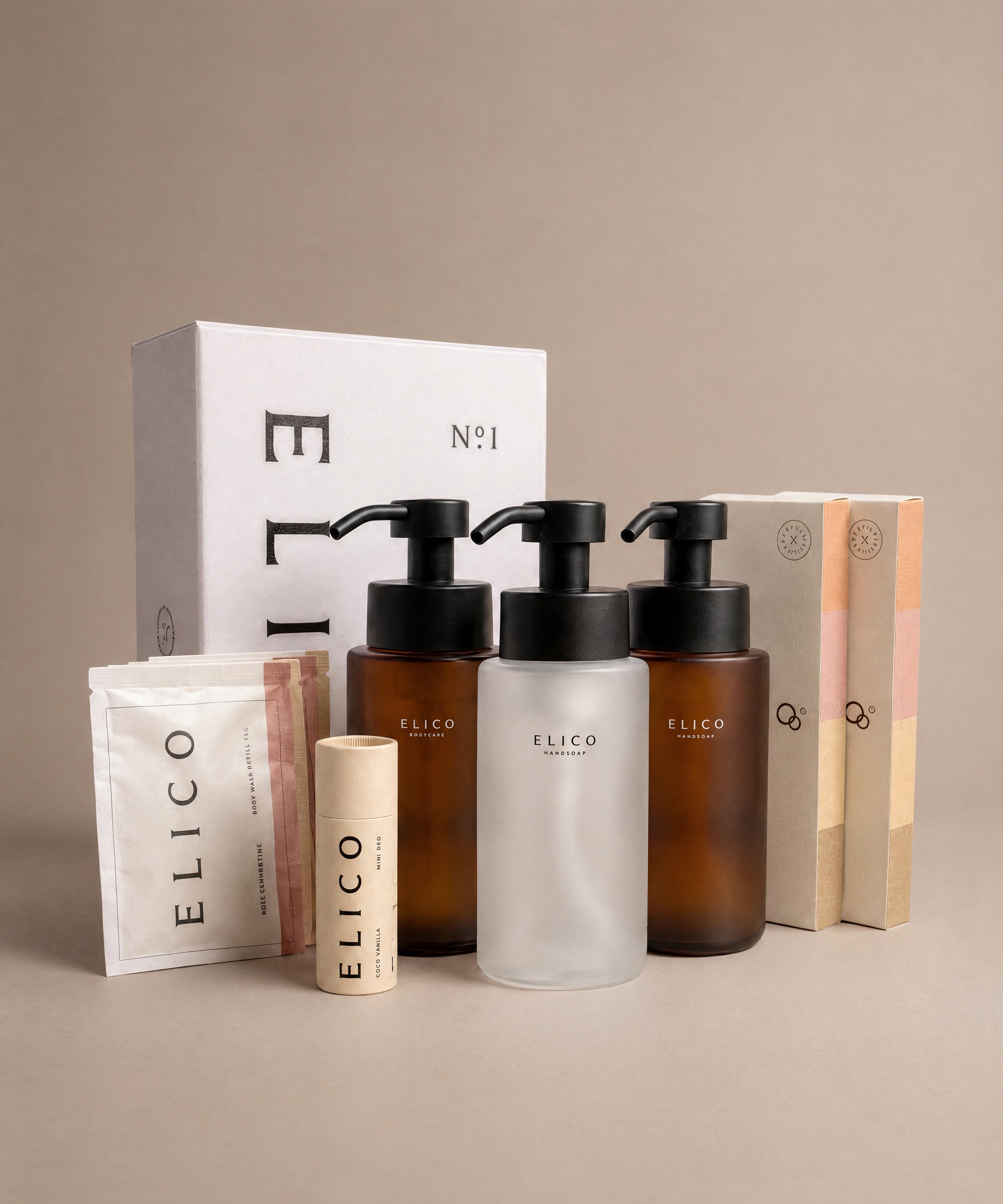 Das ganze Zuhause: drei Glasspender, Refills, Body Wash und ein Mini Deo