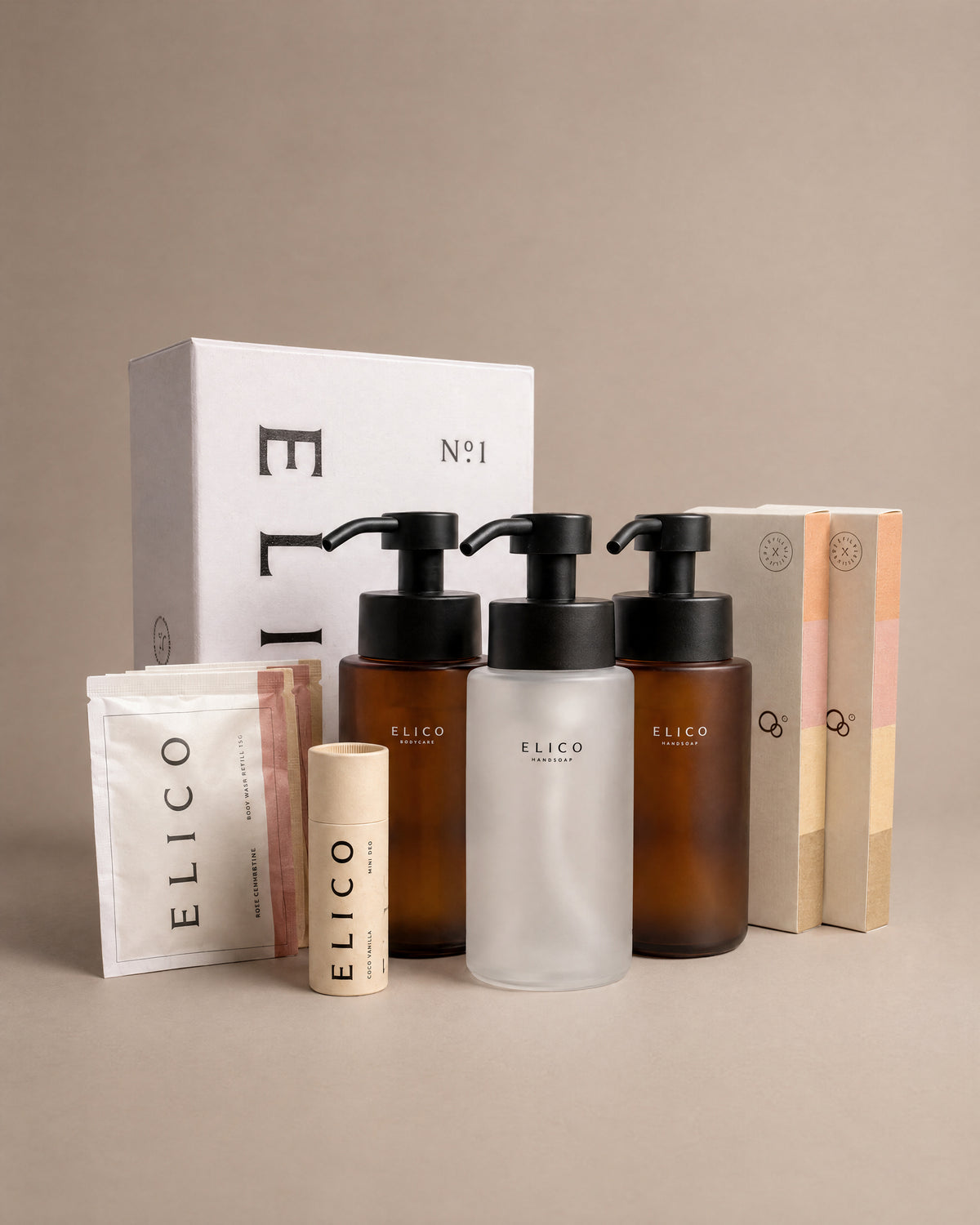 Das ganze Zuhause: drei Glasspender, Refills, Body Wash und ein Mini Deo